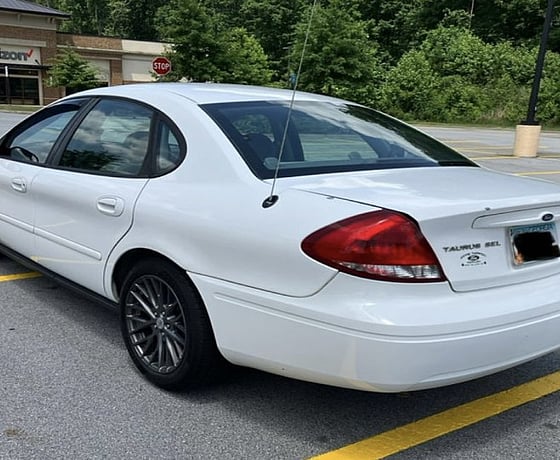Ford Taurus