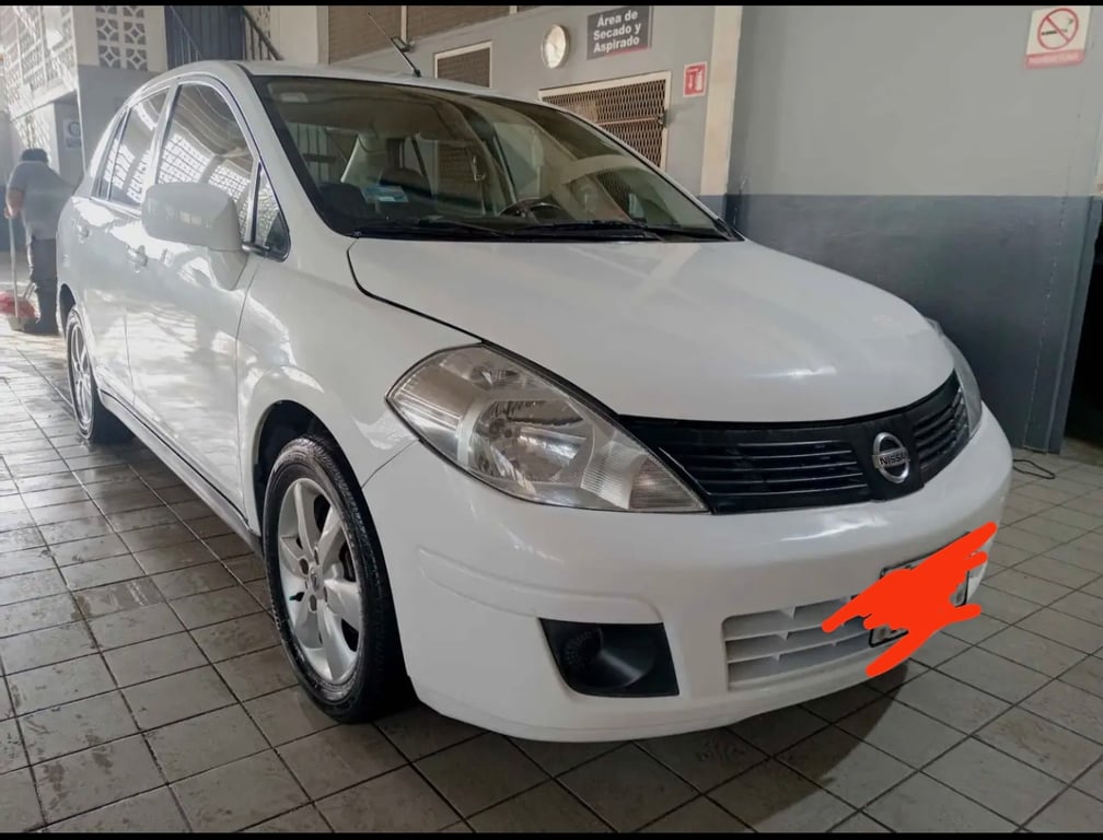 2018 Nissan Tiida