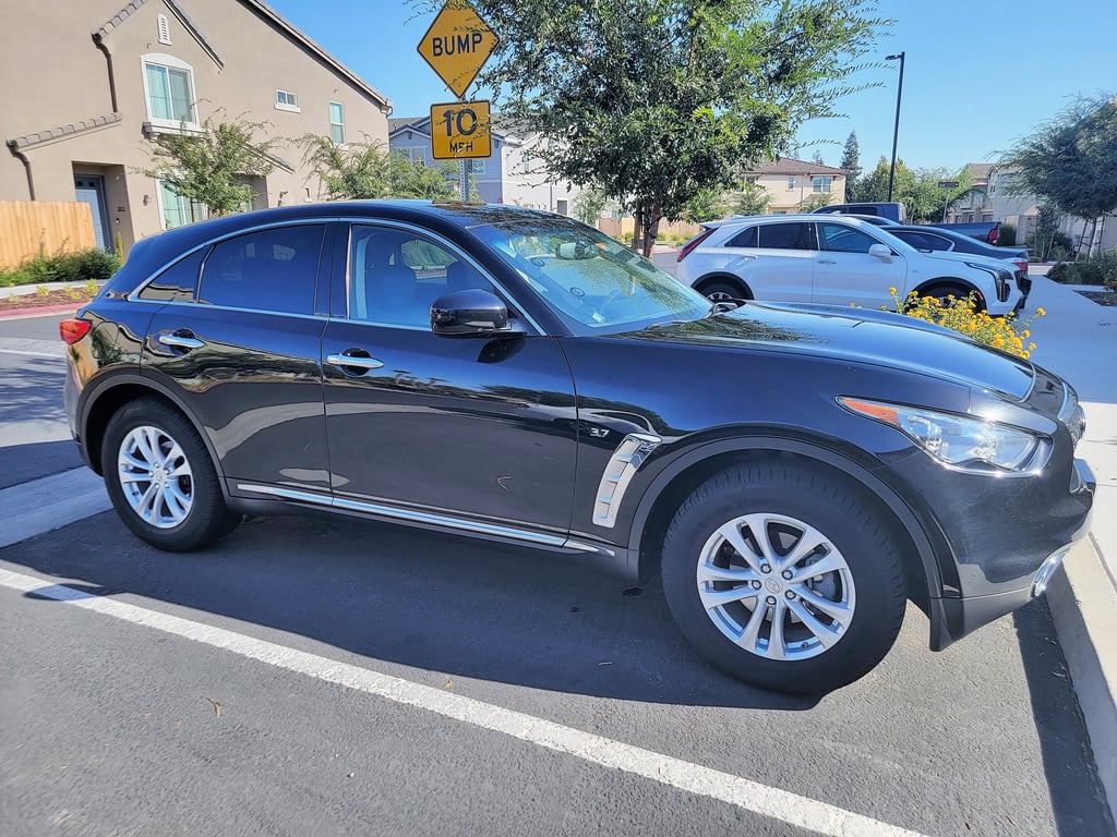 2021 Infiniti QX70