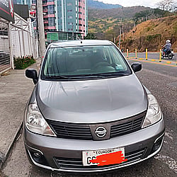 2015 Nissan Tiida