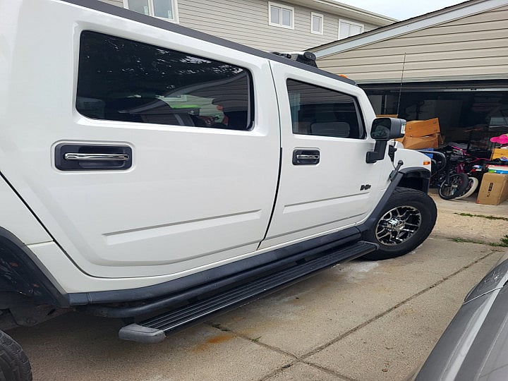 HUMMER H2