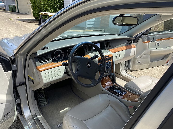 2005 Kia Amanti