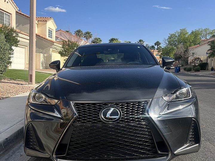 2017 Lexus IS