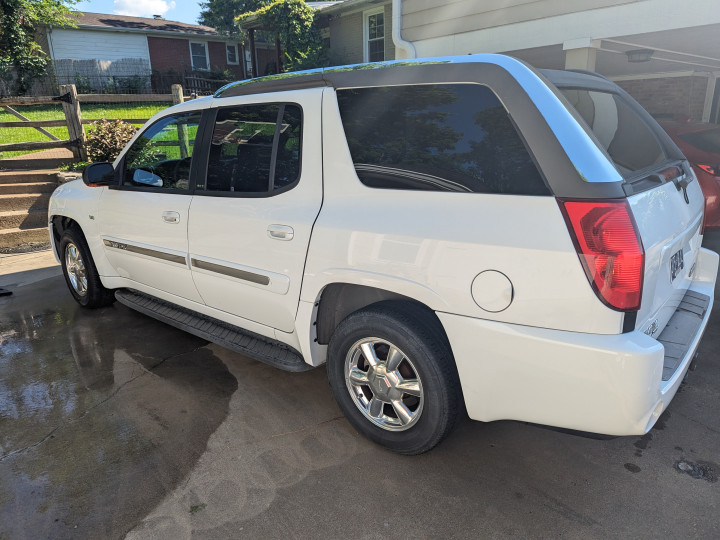 2004 GMC