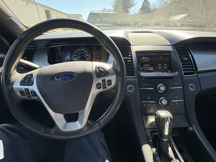 2015 Ford Taurus