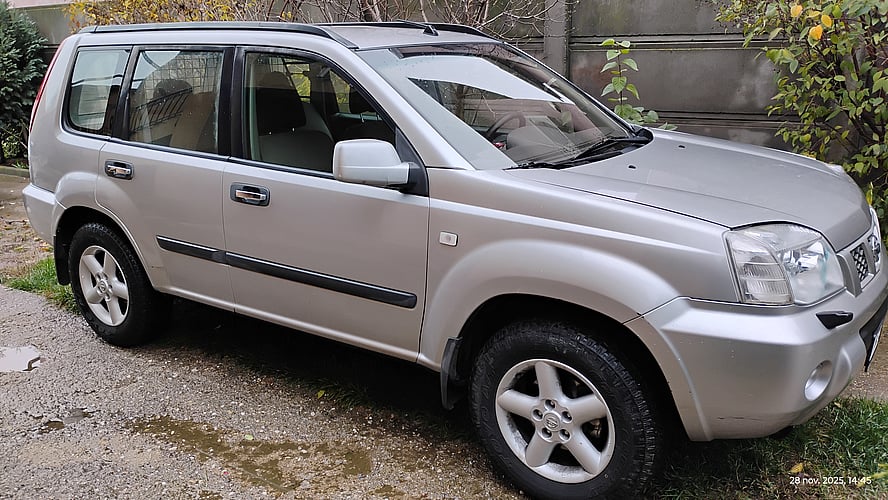 2004 Nissan X-Trail