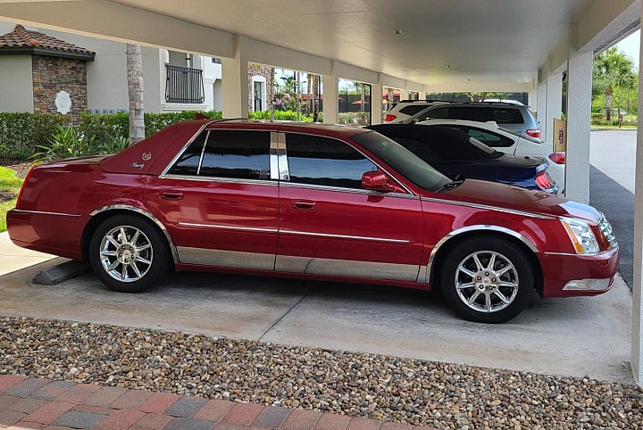 2011 Cadillac DTS