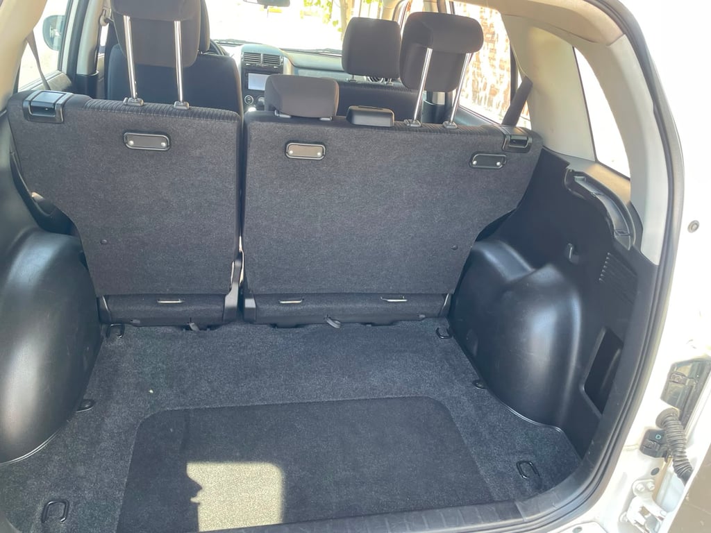 2014 Suzuki Grand Nomade