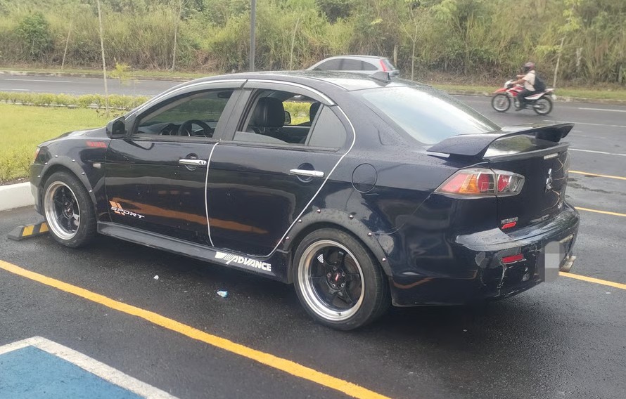 2013 Mitsubishi Lancer