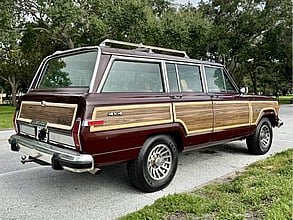 1990 Jeep Grand Wagoneer