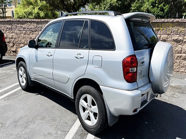 2004 Toyota RAV4