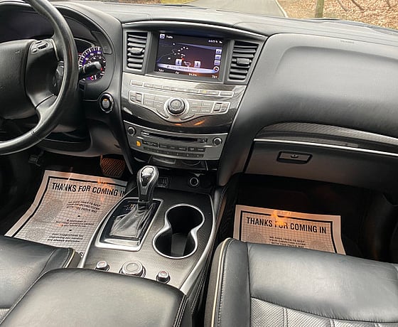 INFINITI Oyster Bay
