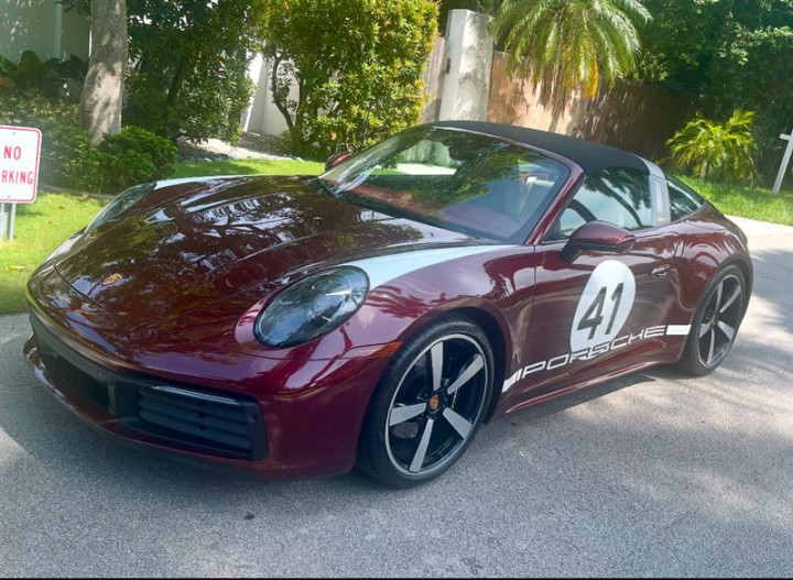 Porsche 911 2021