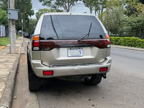 2001 Mitsubishi Montero Sport