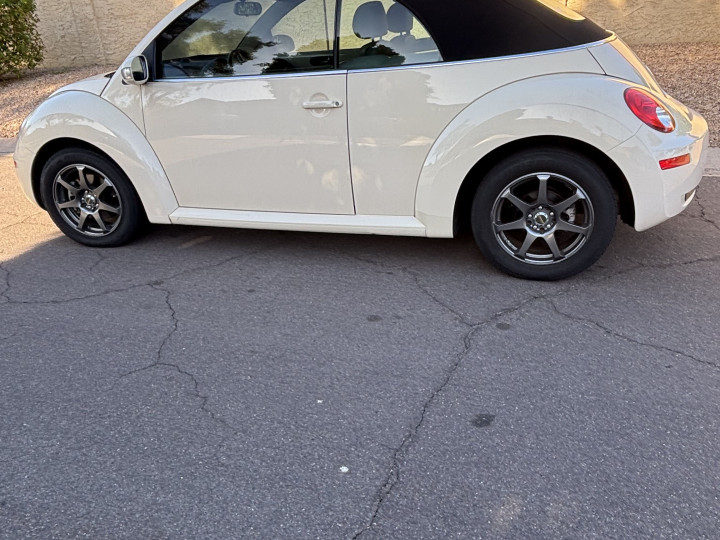 Volkswagen New Beetle