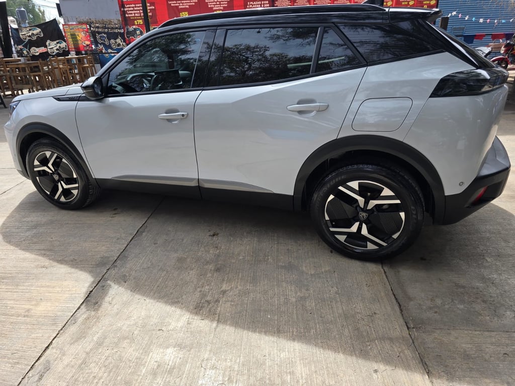 2024 Peugeot 2008