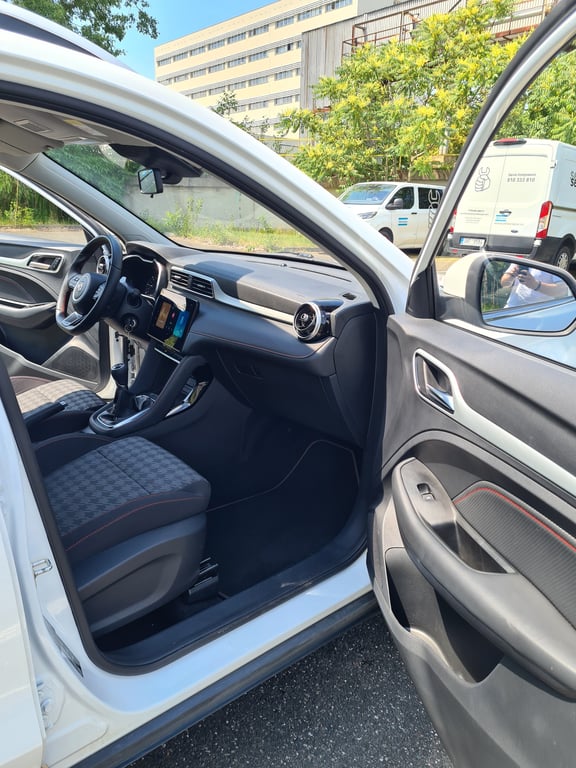 2024 MG ZS