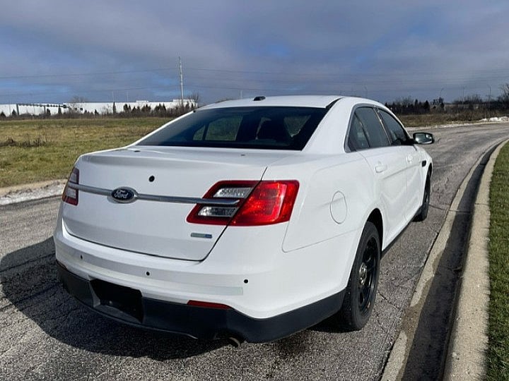 Ford Taurus