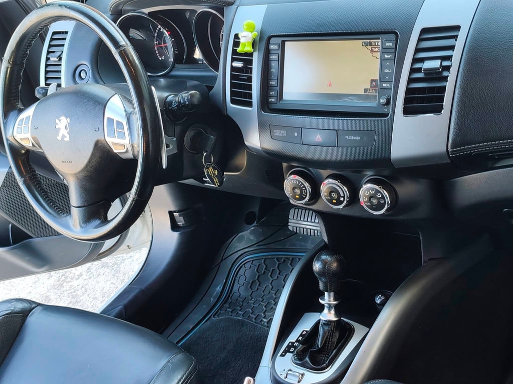2012 Peugeot 4007