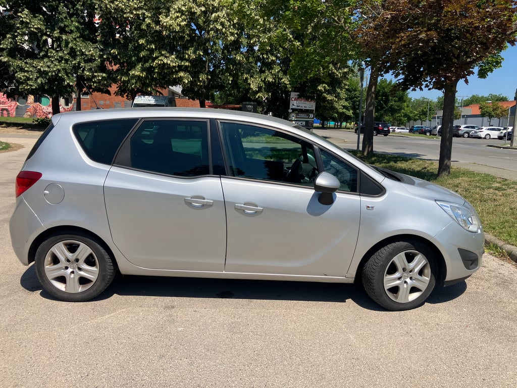 2011 Opel Meriva