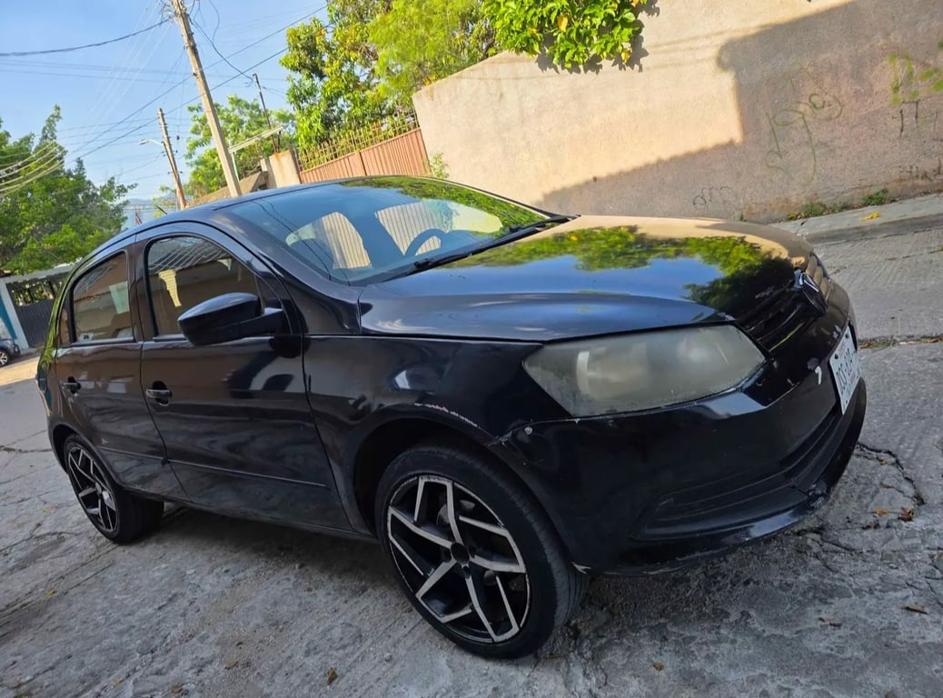 2015 Volkswagen Gol