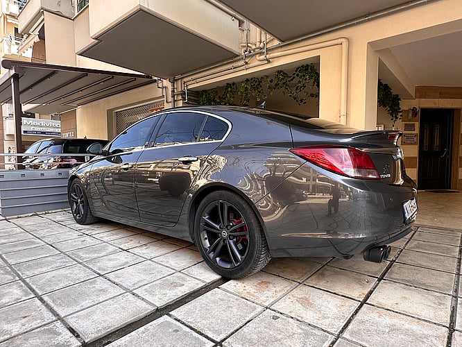 2011 Opel Insignia