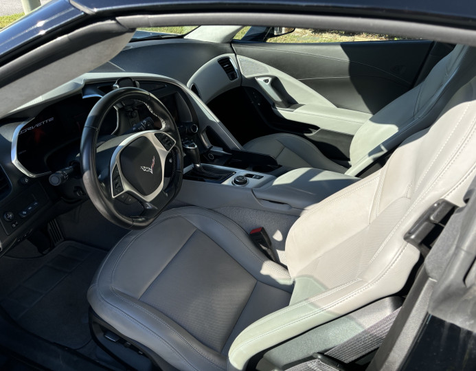 Chevrolet Corvette 33881