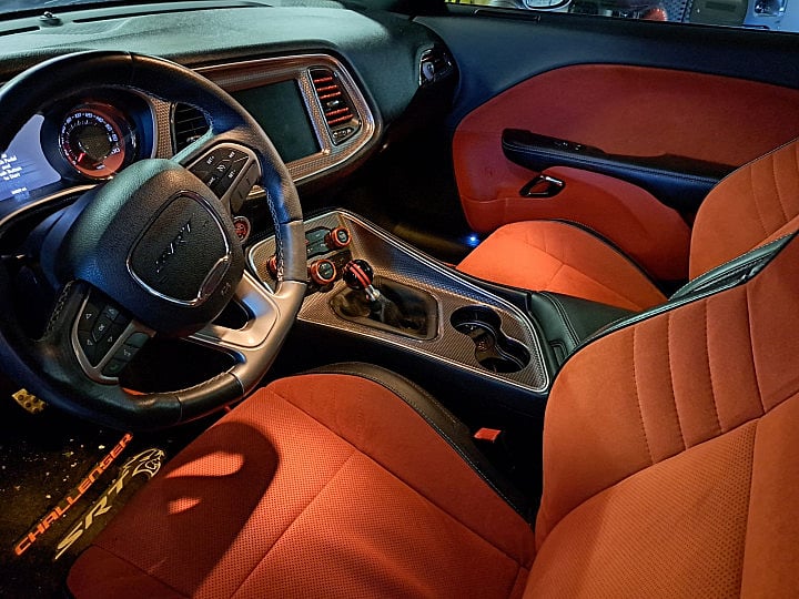 Dodge Challenger