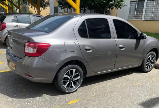 2020 Renault Logan