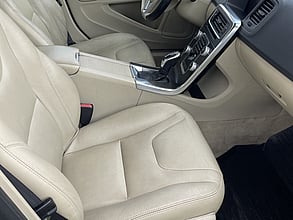 2015 VOLVO S60