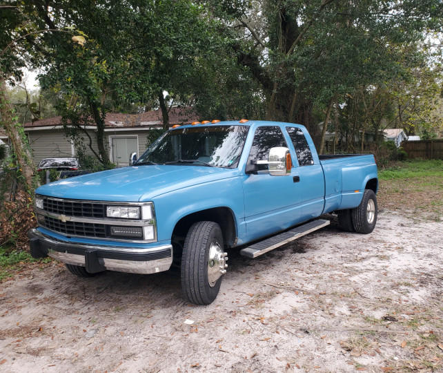Chevrolet GMT-400
