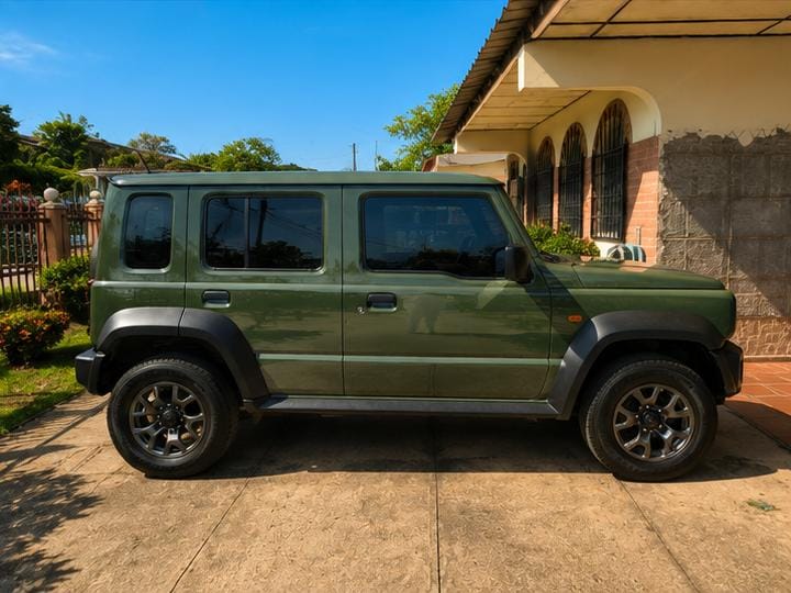 2025 Suzuki Jimny