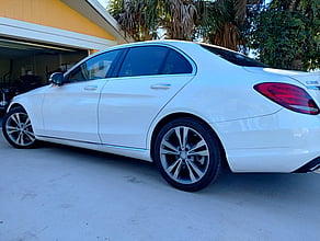 2017 MERCEDES-BENZ C-Class