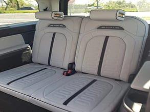 2023 RIVIAN R1S