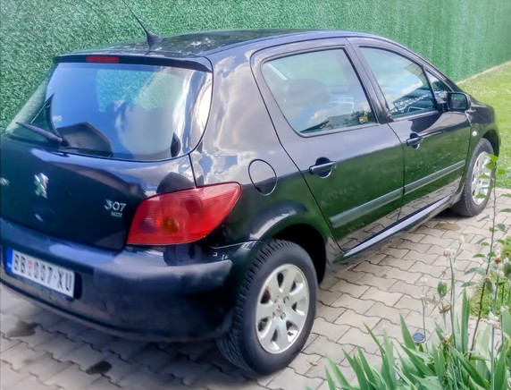 2004 Peugeot 307