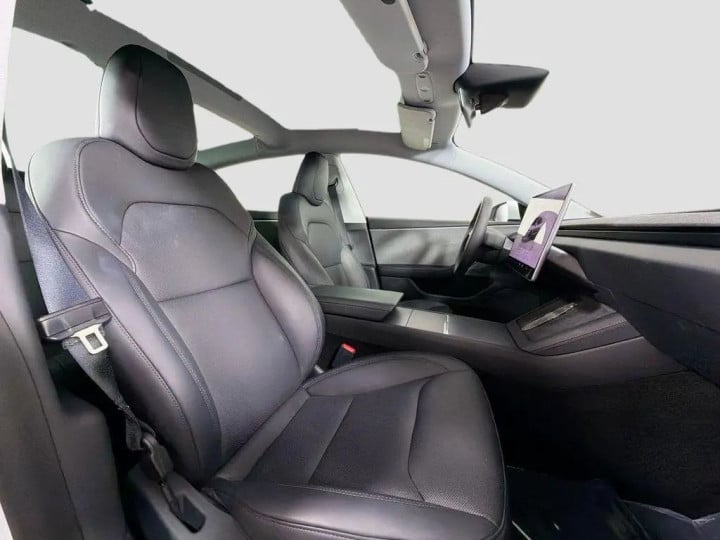 2025 Tesla 3