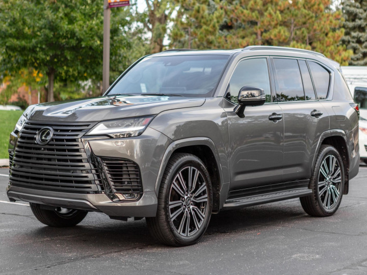 2022 Lexus
