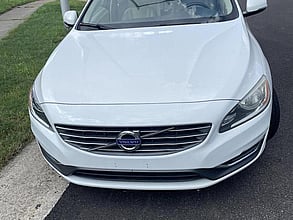 2015 VOLVO S60