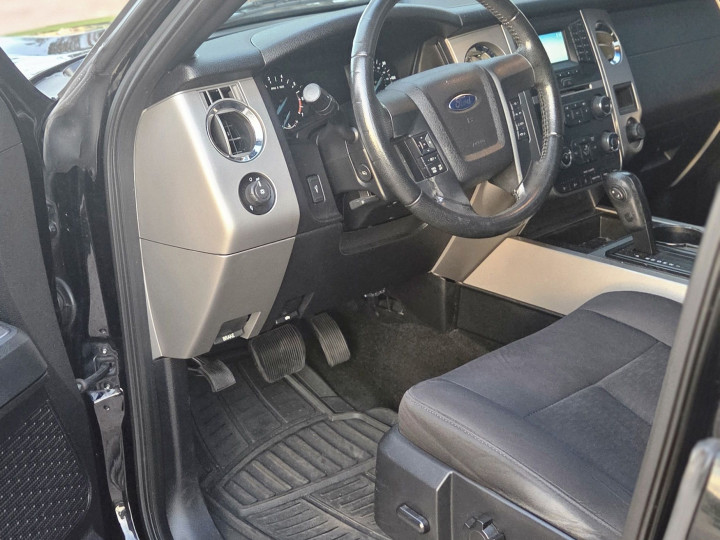 Ford Expedition