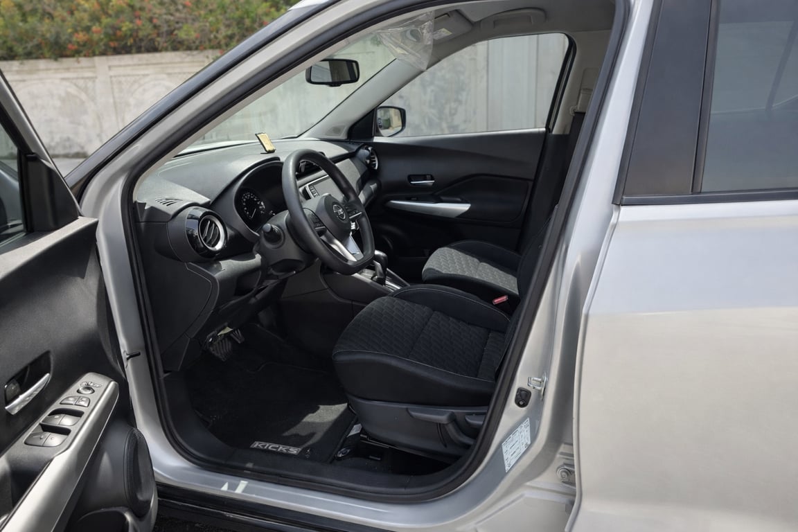 car-8