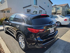 2017 INFINITI QX70