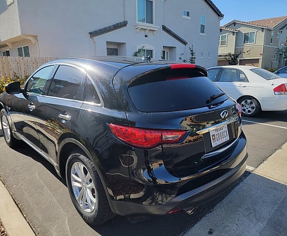 2017 INFINITI QX70