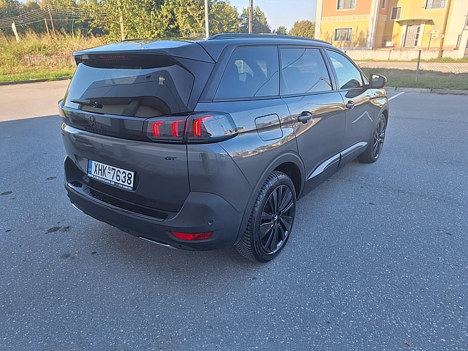 2021 Peugeot 5008