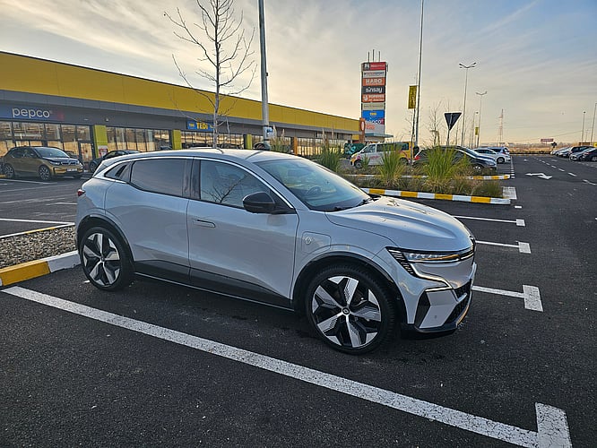 2022 Renault Megane E-Tech
