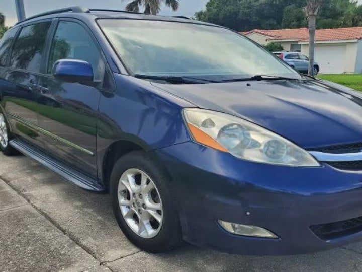 Toyota Sienna