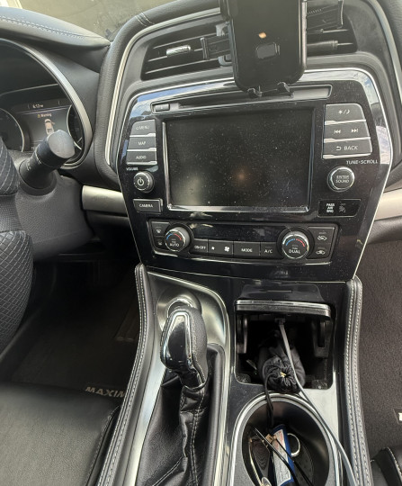 Nissan Maxima