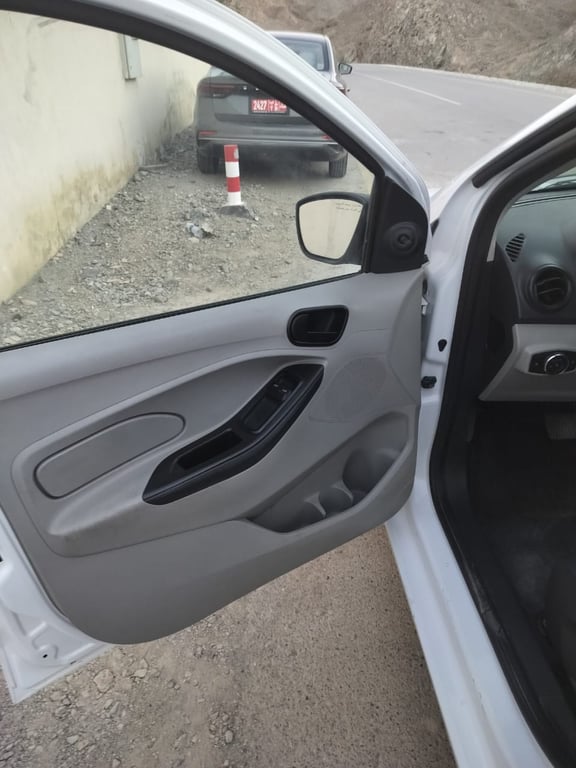 car-8