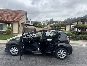 2017 TOYOTA Prius c