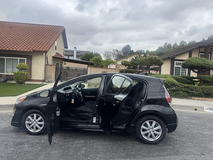2017 Toyota Prius c