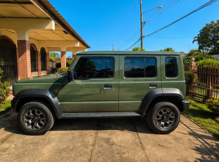 2025 Suzuki Jimny